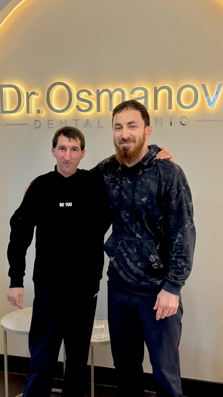 Доктор с пациентом